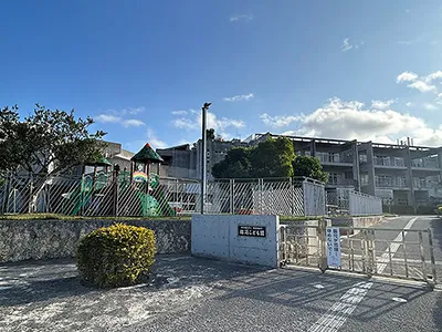 銘苅小学校 / 徒歩6分（約480m）